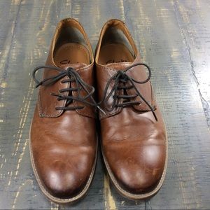 Men’s brown dress up Clarks shoes